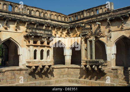 Queen's Bath , Hampi , Vijayanagar , UNESCO World Heritage site ...